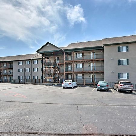 Step-Free Camdenton Condo With Boat Ramp, Dock, Slip Exteriér fotografie