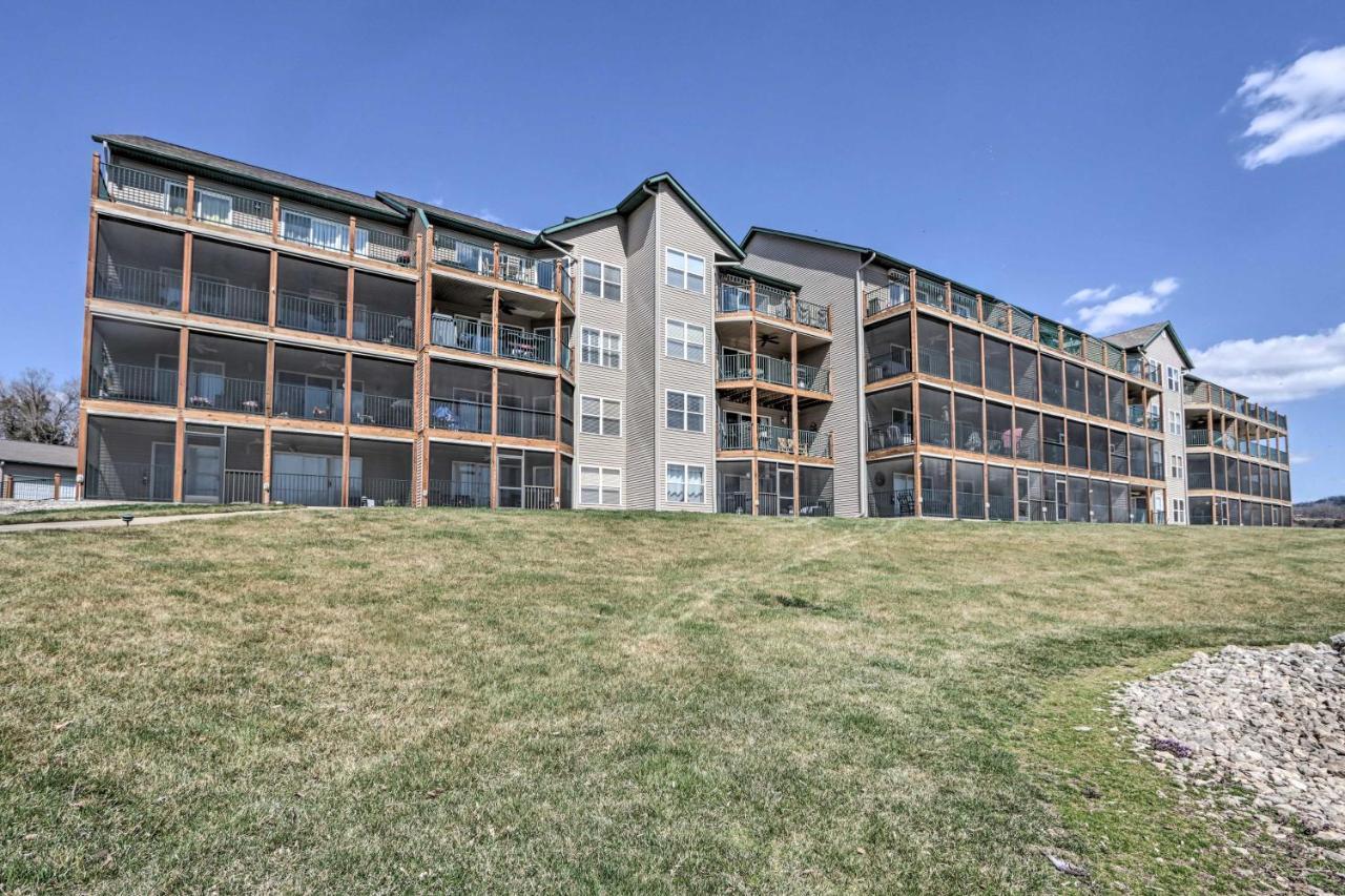 Step-Free Camdenton Condo With Boat Ramp, Dock, Slip Exteriér fotografie